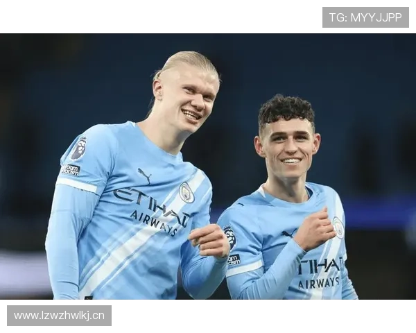 福登与英格兰前辈的交流 福登与英格兰前辈的交流