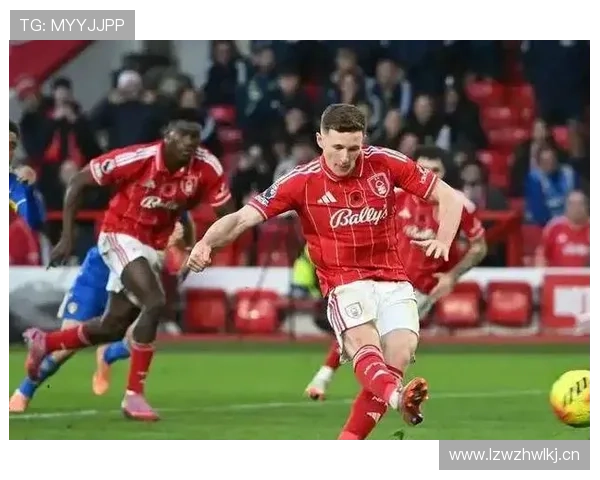 曼联锋线效率问题突出,赛季关键战攻坚能力受影响 曼联锋线效率问题突出,赛季关键战攻坚能力受影响