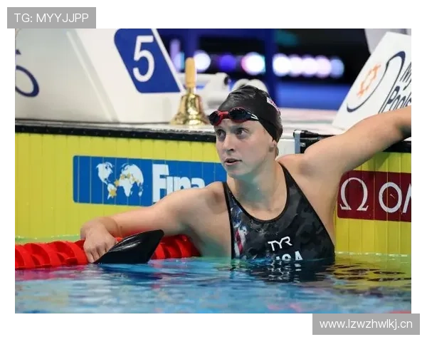 凯蒂·莱德基训练完顺手买下整片泳池当浴缸？